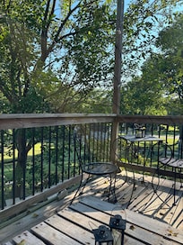 The back deck was lovely in the morning! It felt very private even though there are homes all around. The backyards are long so you don’t feel crowded in.
