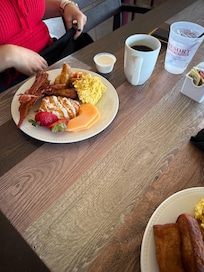Breakfast buffet was wonderful!