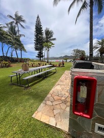Bbq area.