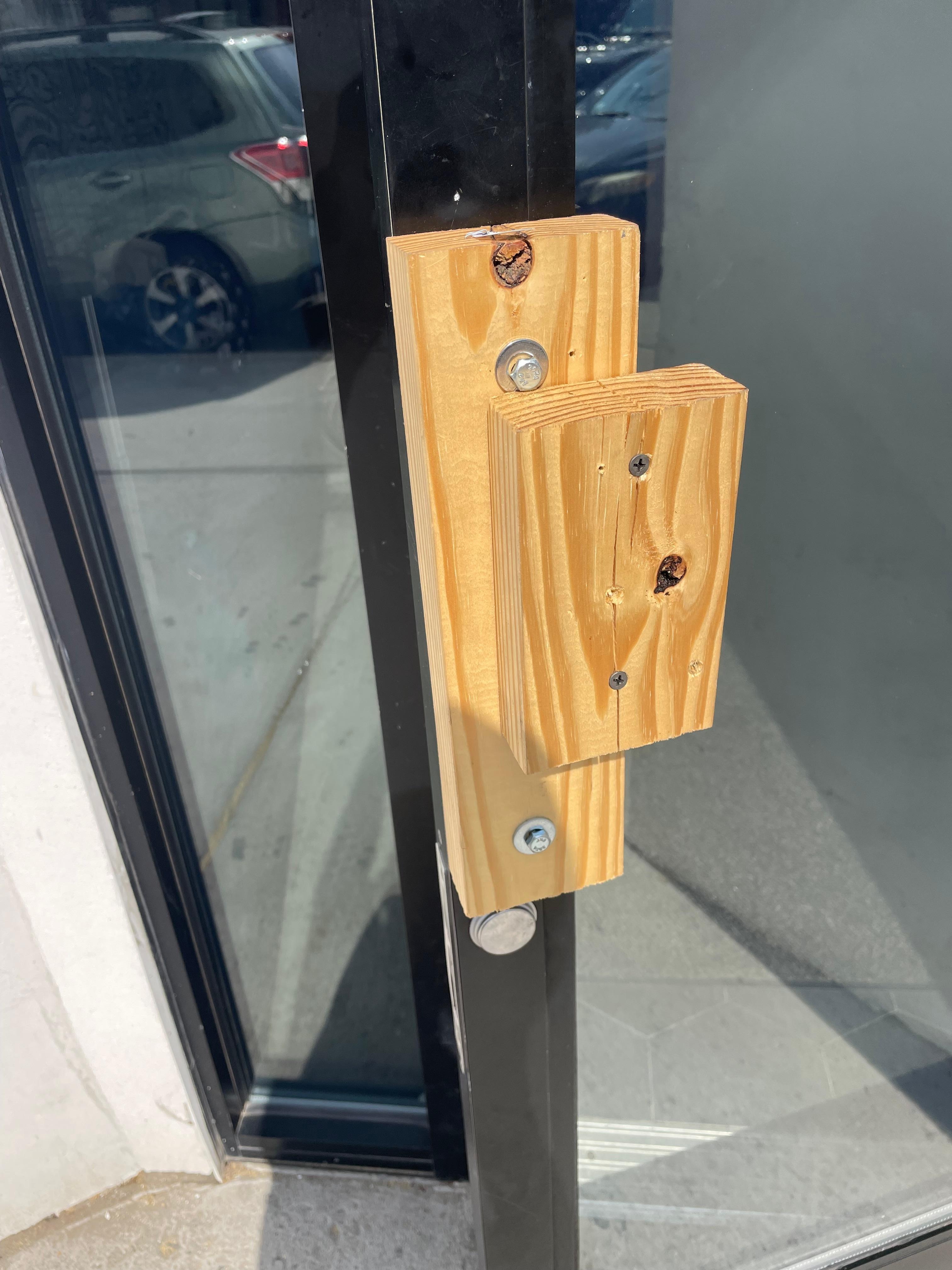 Front door handle was broken for 5 days. It was still broken when we left.