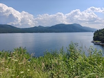30 minutes from lake George (lake not township)