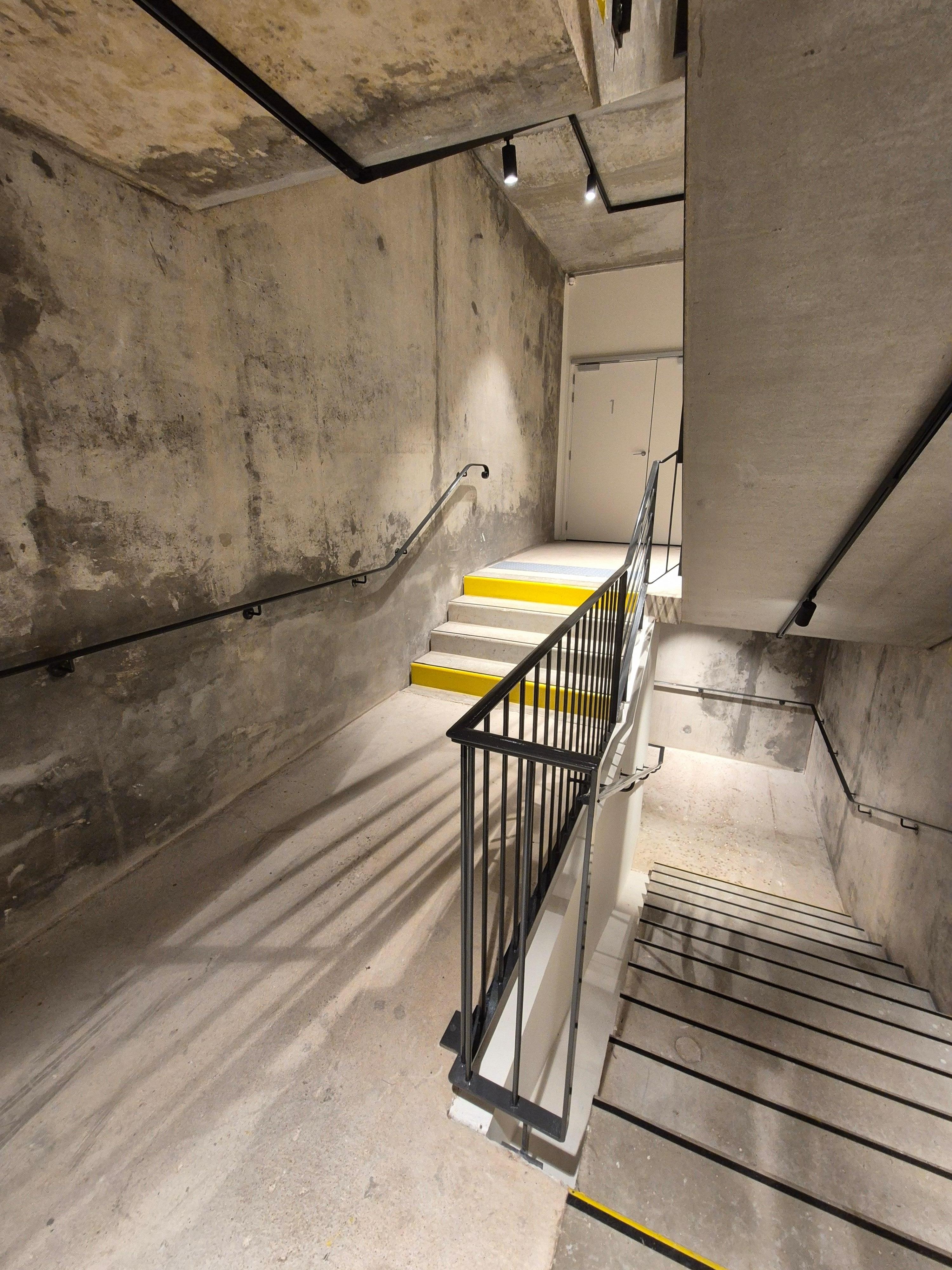 Escaliers intérieurs de l'hôtel !