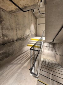 Escaliers intérieurs de l'hôtel !