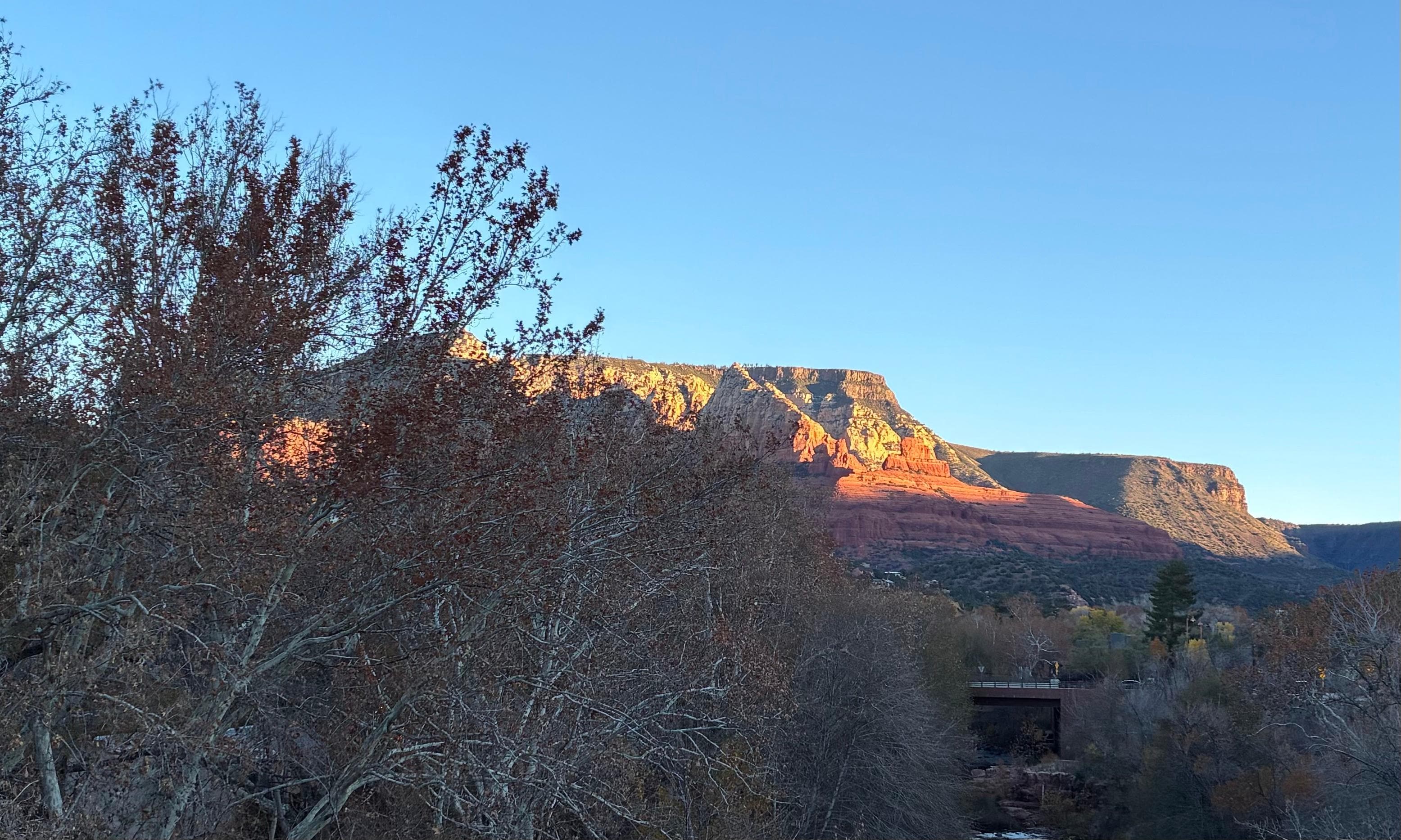 Red rocks above Oak Creek
