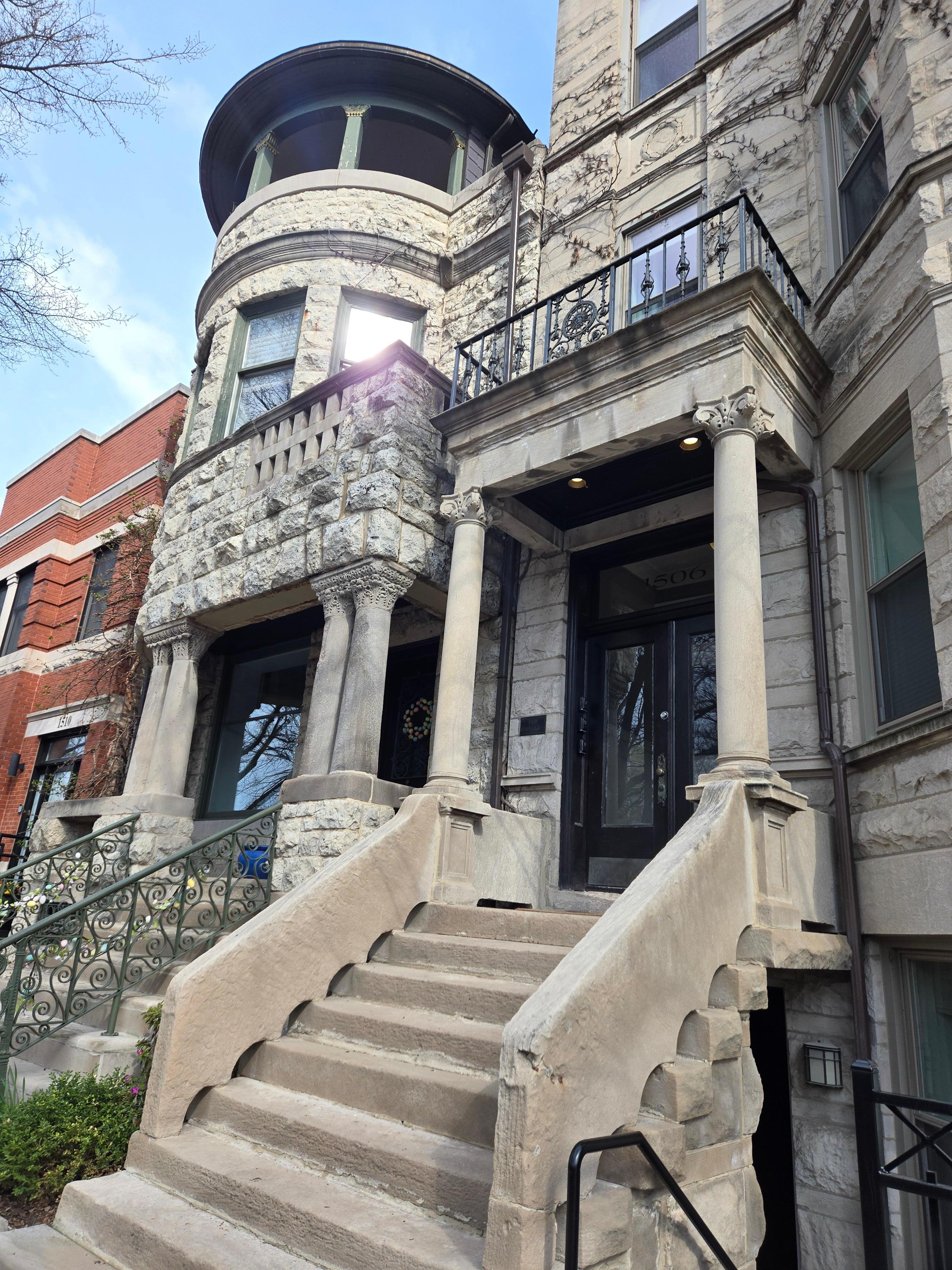 Front of building. Off street parking