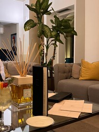 Viihtyisä aula baari