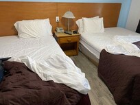 2 queen beds comfortable and clean
