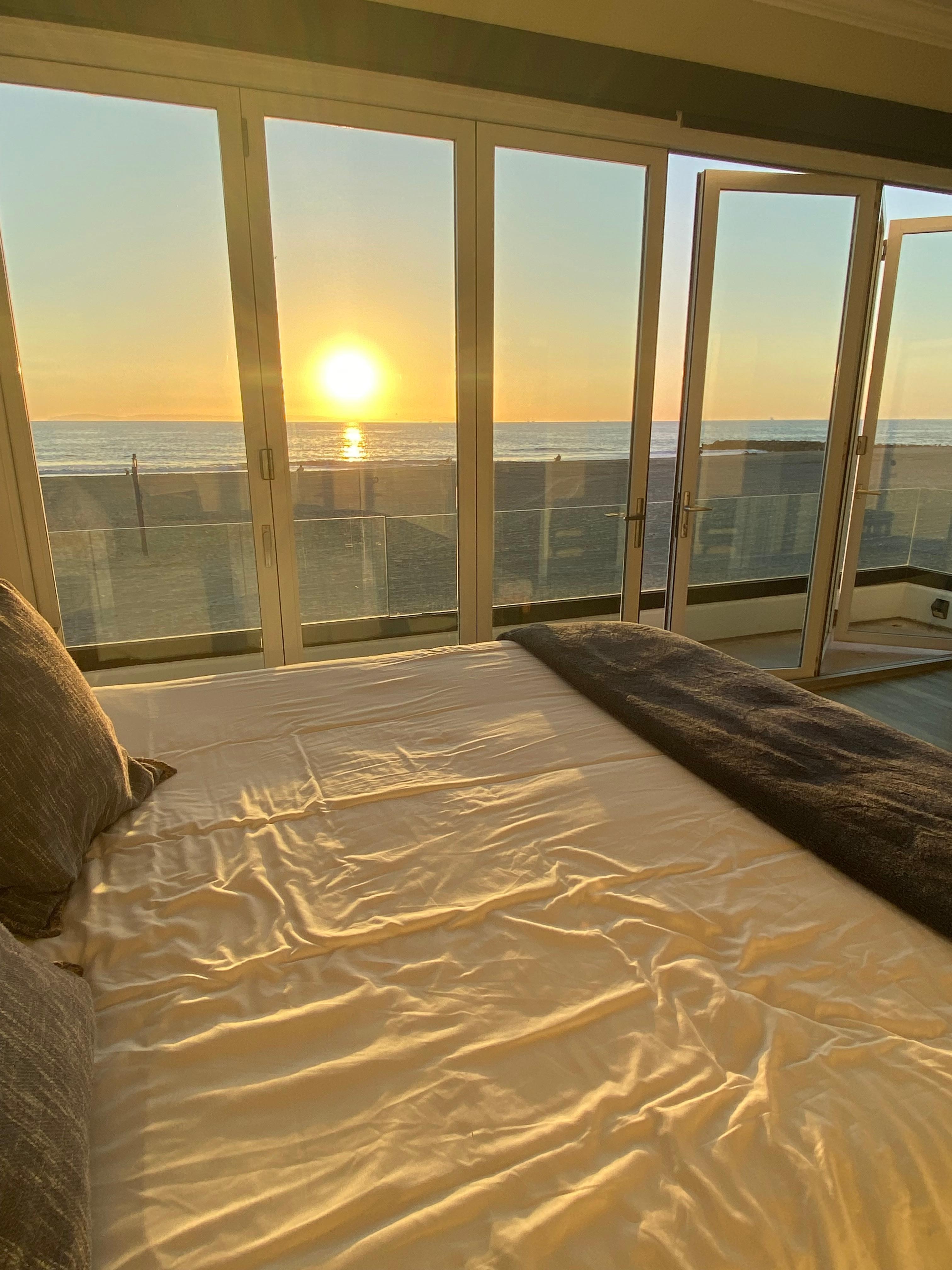 Master Bedroom, balcony frontal view