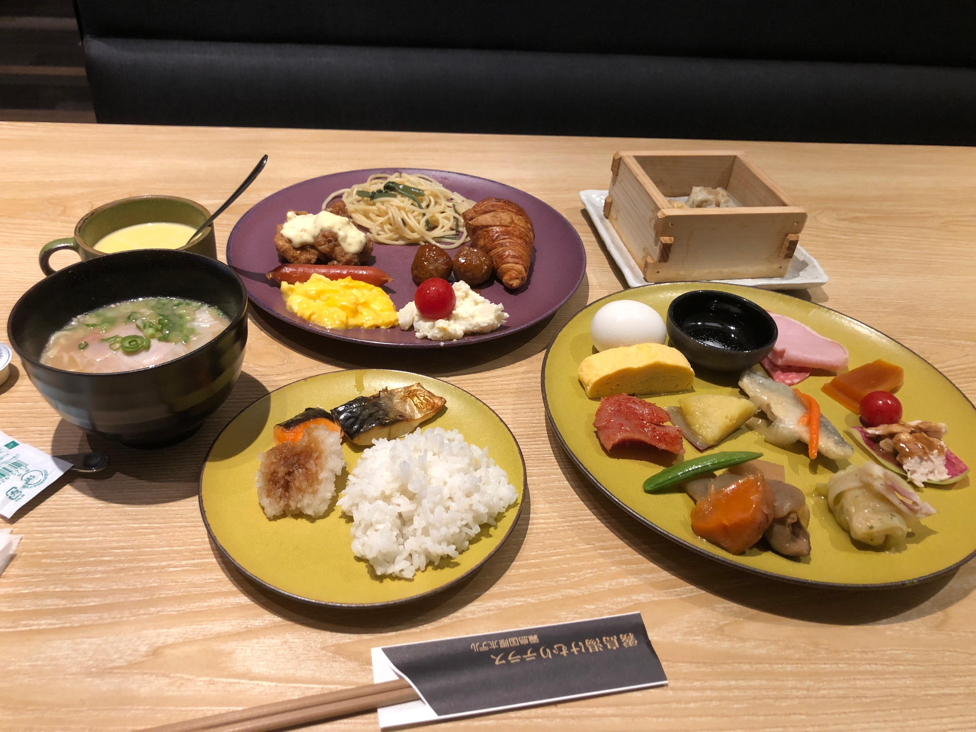 朝食