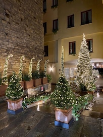 L’entrée décorée pour Noël