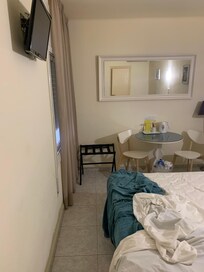 Habitación interior pero muy tranquila