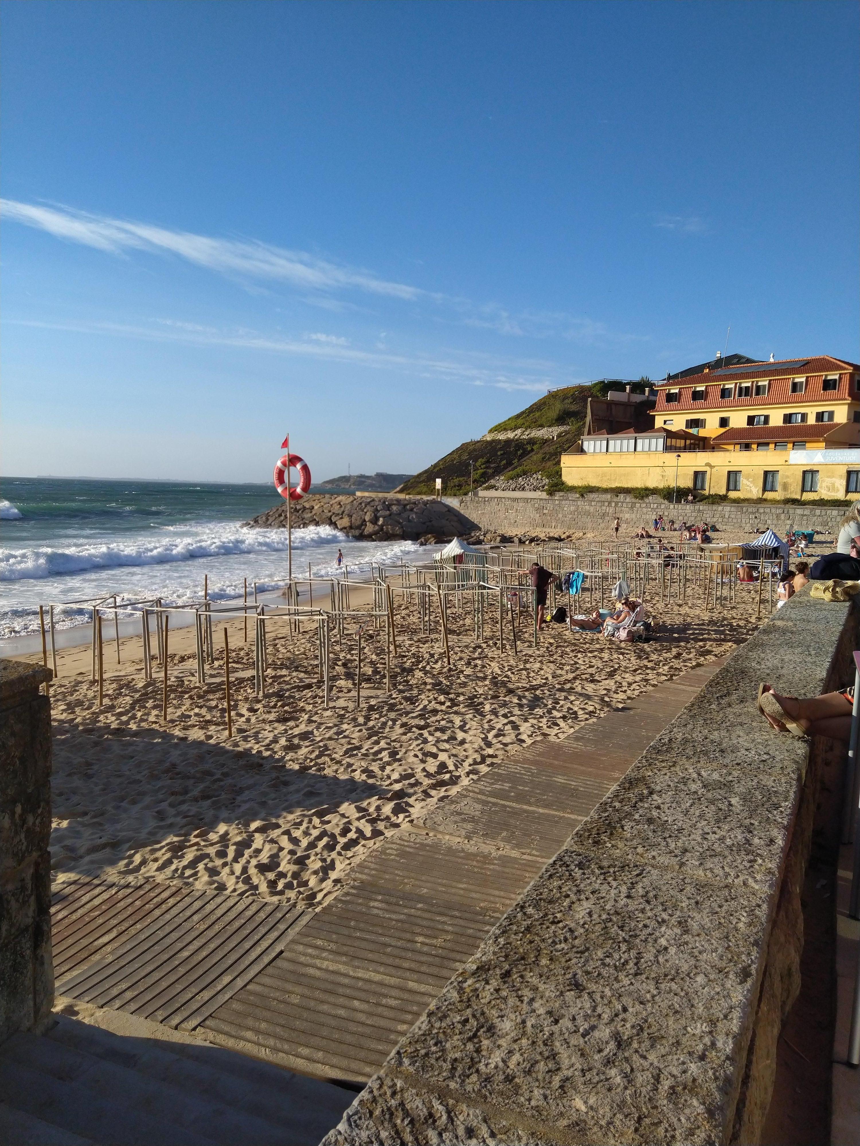 Localizada na praia da Areia Branca