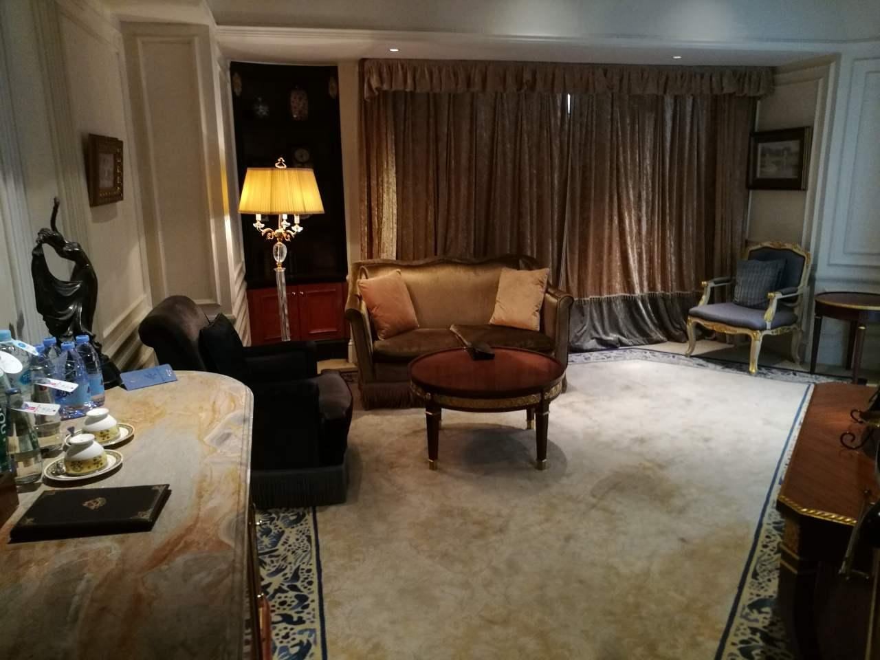 Sitting room. In suite