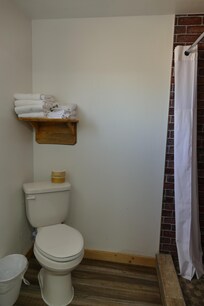 Badezimmer von Zimmer 3