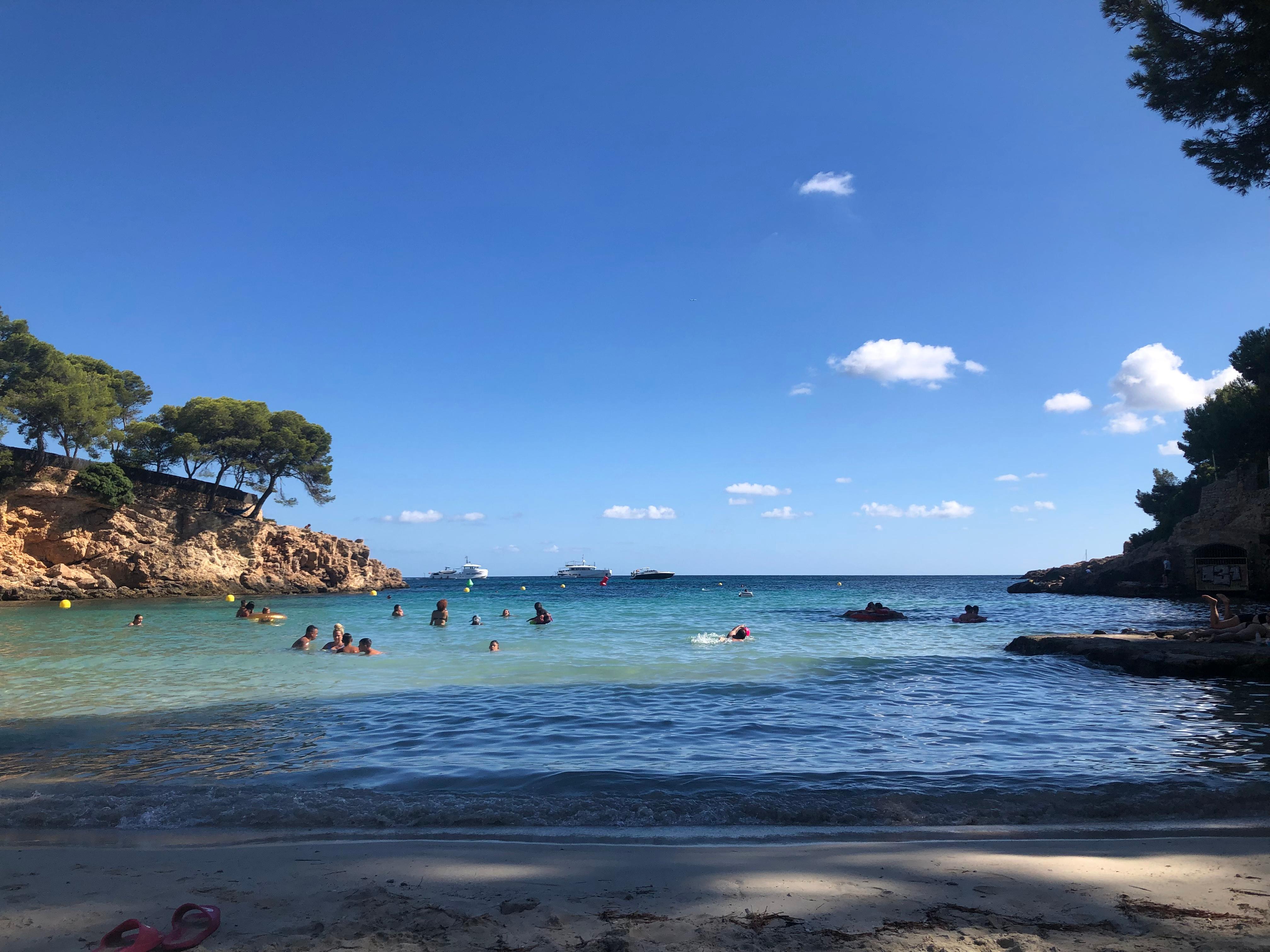 Plage à quelques centaines de mètres de l’hôtel.