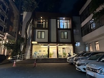 Inside driveway at night - safe & central with privacy