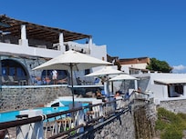 piscina e ristorante