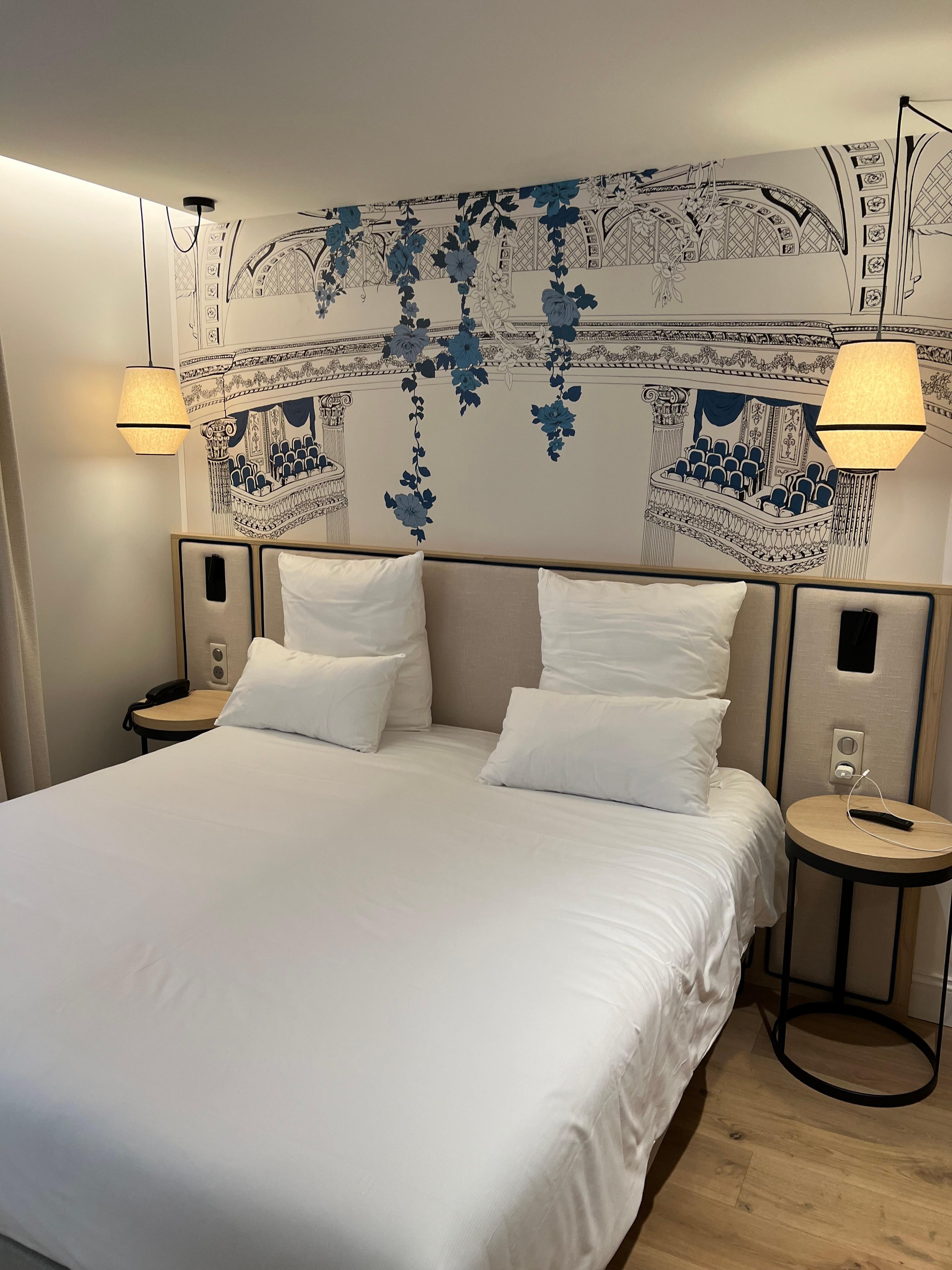 Cama