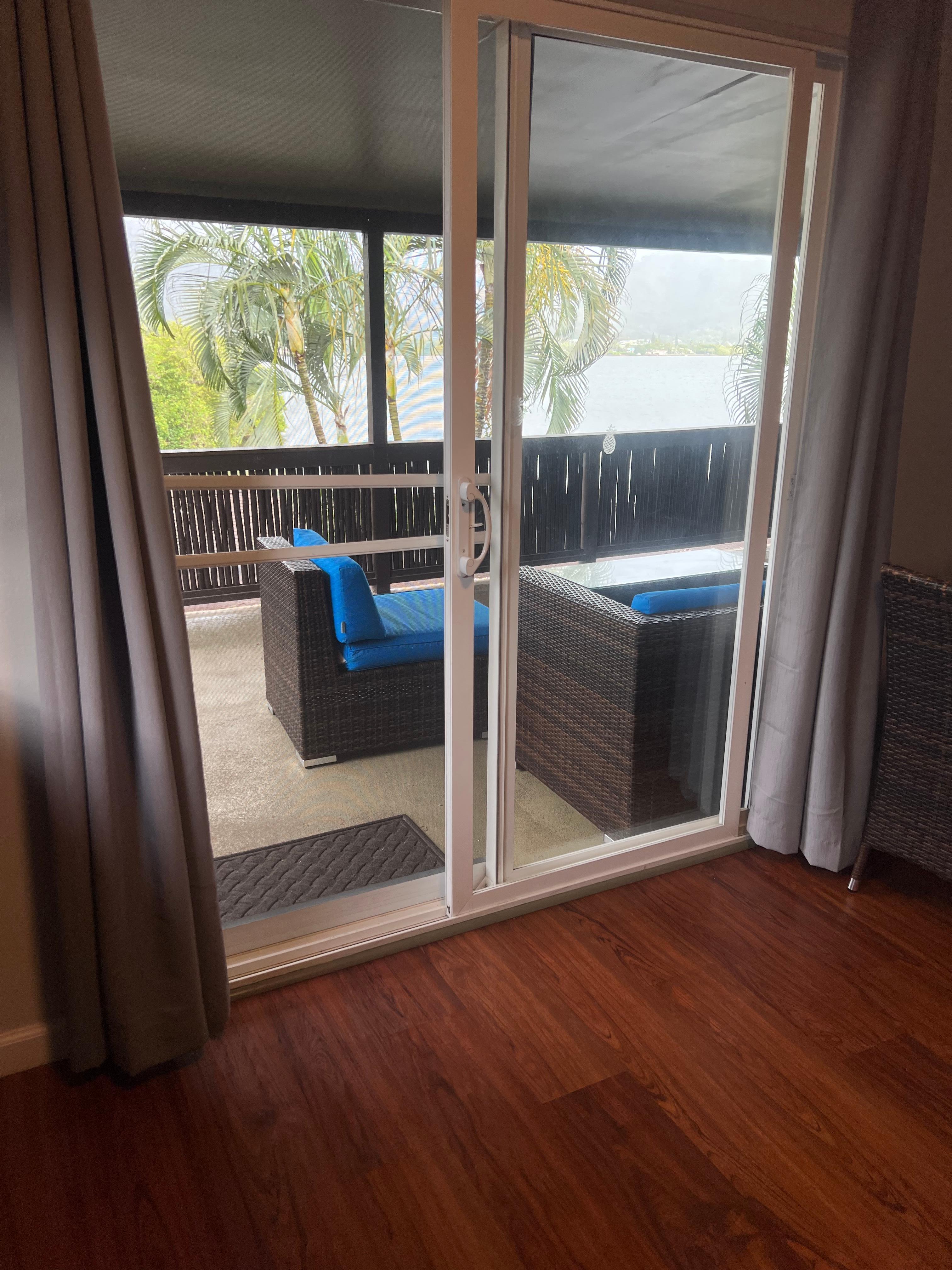 Enjoy the natural Hawaiian breeze invite you to the lania to sit and take in the calm vibes. 