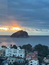조식 먹다가 찍었어요. 이 날 날씨가 엄청 안좋았지만 이 정도네요!!