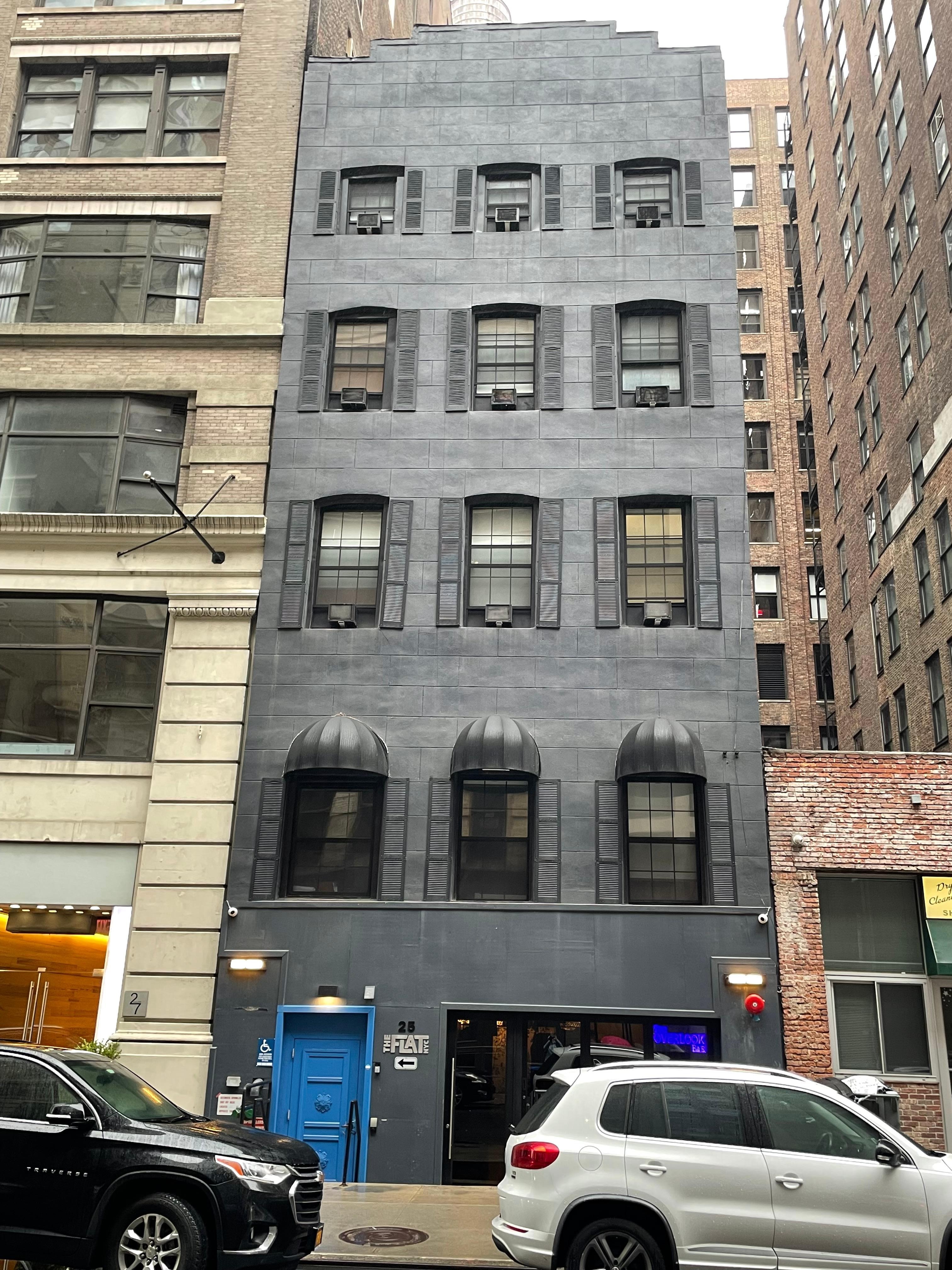 Façade