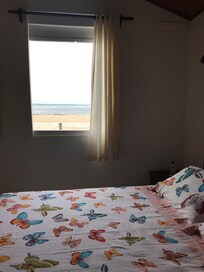 Da janela lateral do quarto de dormir