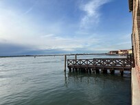 Privater Steg vom Hotel