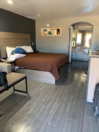 Nice clean room.