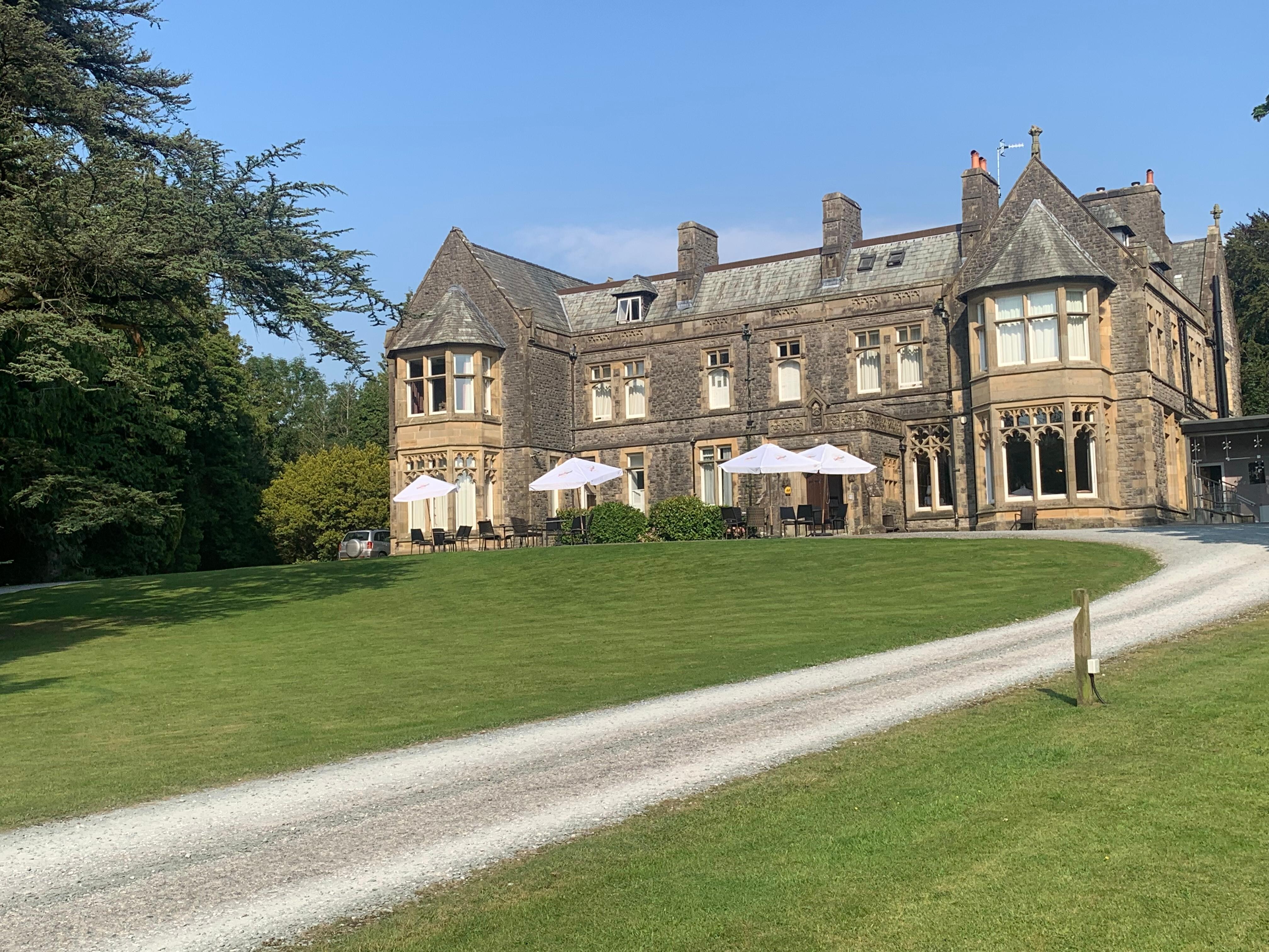 The Villa Levens, Kendal Info, Photos, Reviews Book at