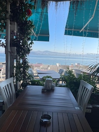 Büyükada port kahvaltı yapılan yer