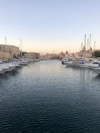 Harbour over road