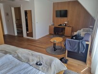 Chambre assez grande