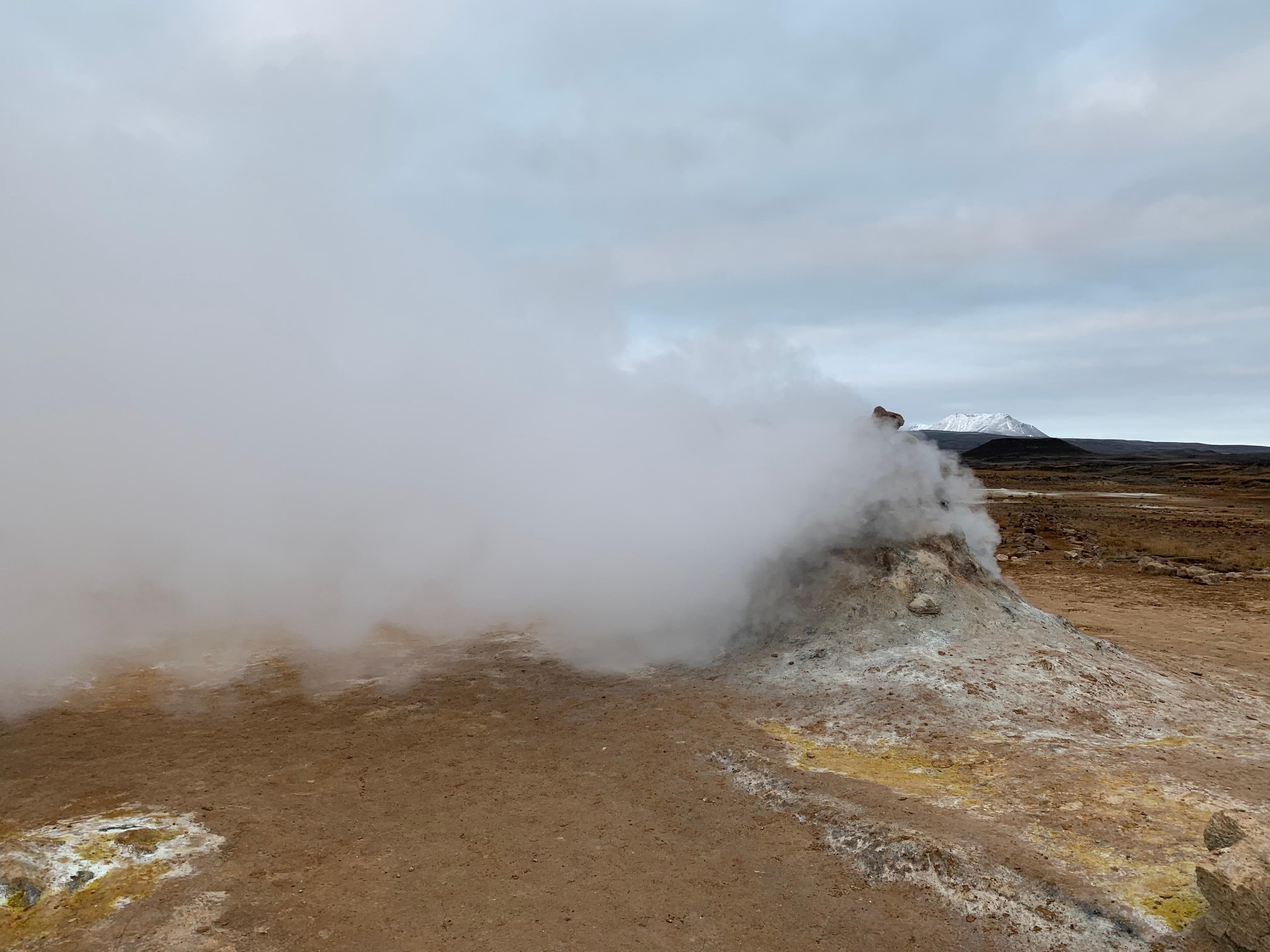 Hverir, NE-2 660, 660 Grand Island, Islandia