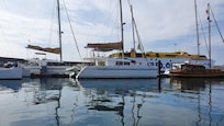 Catamaran Sail but they do NOT use the sail.:-(