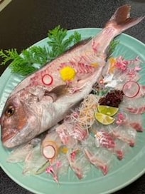 鯛の薄造りは美味!!!