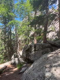 Sunday Gulch trail