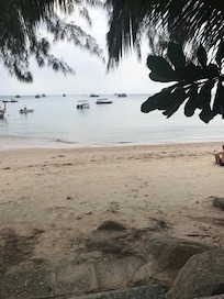 Forenden af hotellet og restauranten