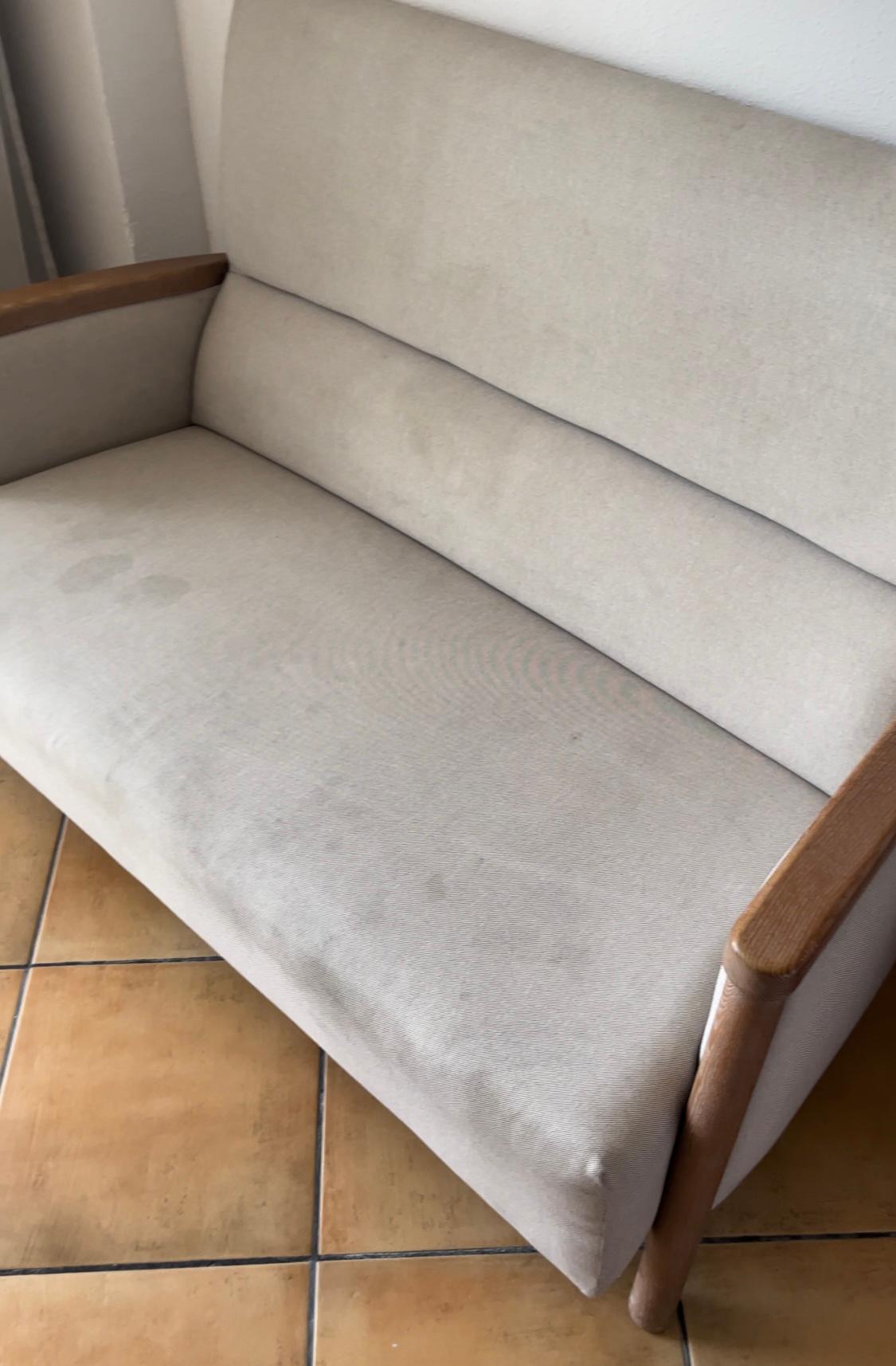 This is not a 4 star sofa