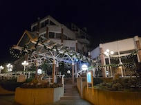 Haupthaus weihnachtlich geschmĂŒckt