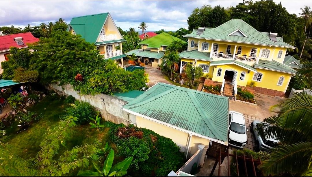 Captain’s Villa and Grounds