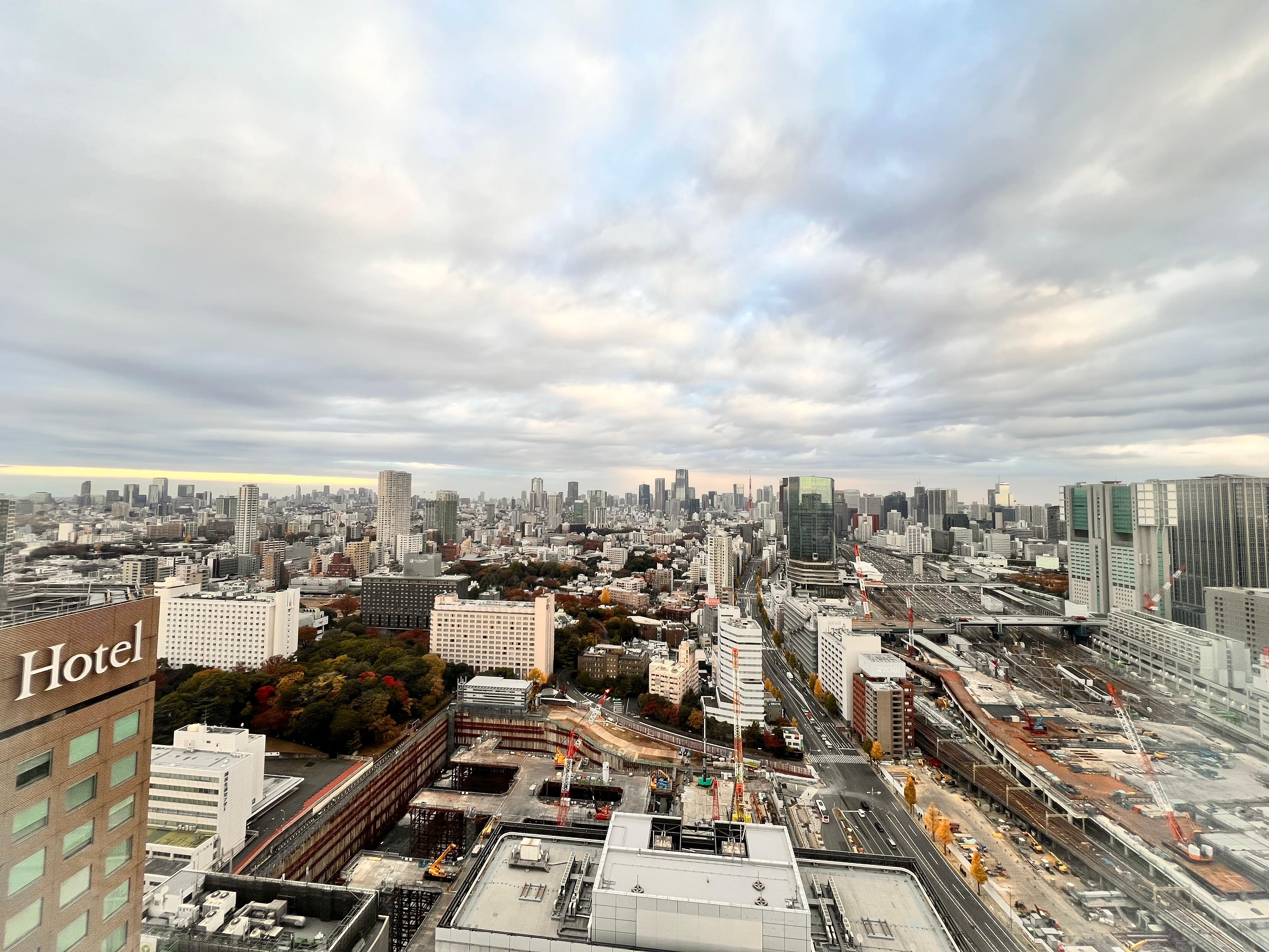 左手には東京タワーがありました。夜景の素晴らしさは言うまでもありません