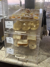 Pancakes/waffles/bagles and muffins