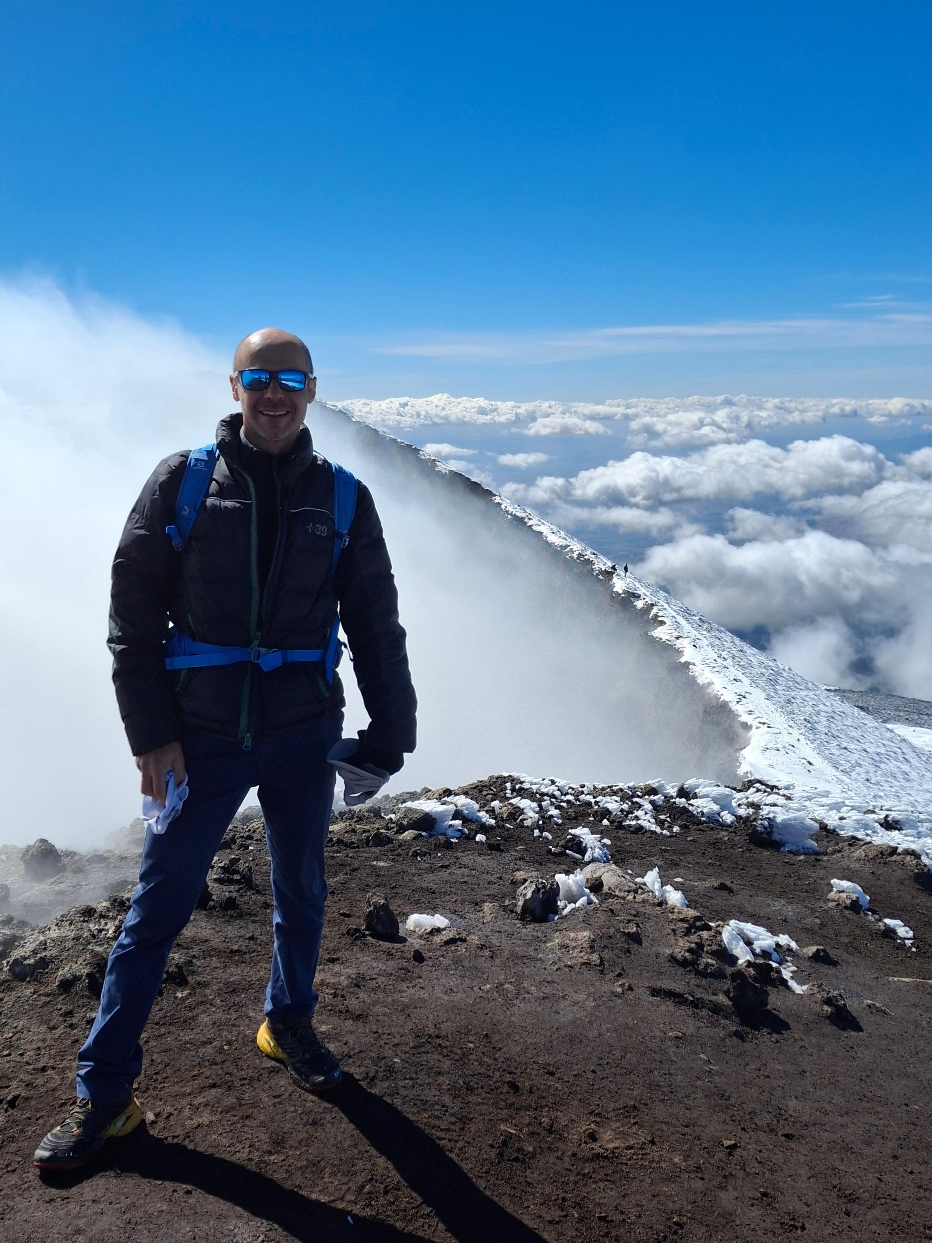 Vetta, 1500 D+ tutto a piedi dal posteggio, bellissima escursione 