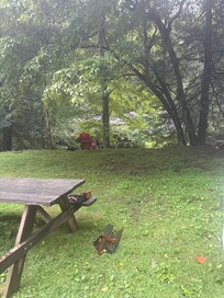 Lists access to river, but there is a very steep ravine (directly behind the A frame).