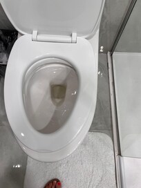 Toilet seat didn’t fit
