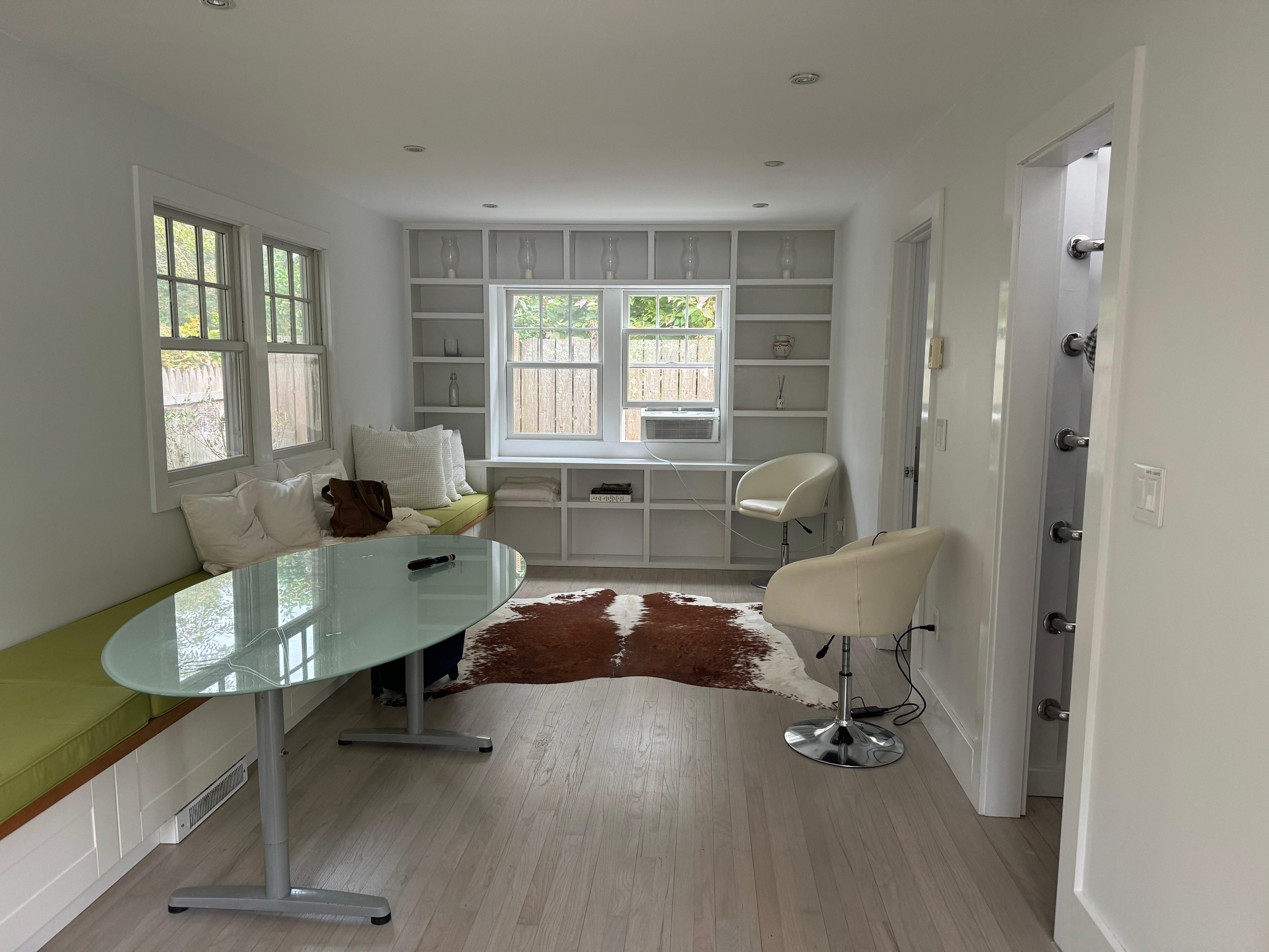 Living/Dining area