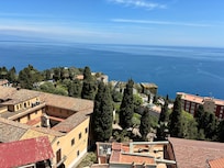 The amazing view from our room - we even had complimentary ‘bubbles’