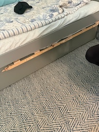 Broken Day Bed in laundry/bed 4