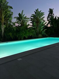 The pool in the evening. 😍