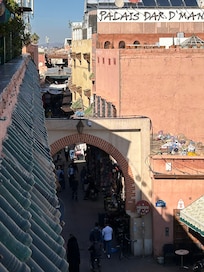 Entrance toward hotel from where taxi cab dropped us off.